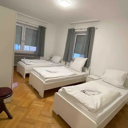 Sad902 Grosse Monteurwohnung Uebergangswohnung شفاندورف إن بايرن