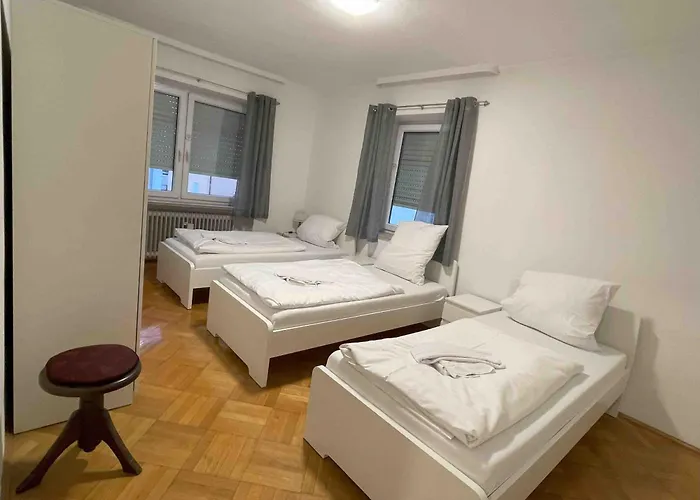 Sad902 Grosse Monteurwohnung Uebergangswohnung Schwandorf in Bayern